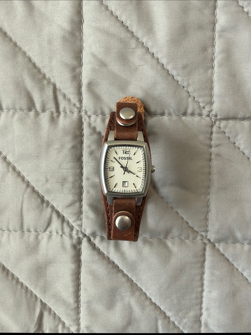 Women’s Quartz Watch - genuine leather and stainless steel